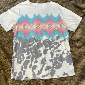 Boutique top Aztec and cow print size XL